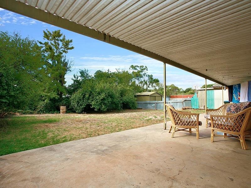 15 Lochinvar Drive, Paradise SA 5075