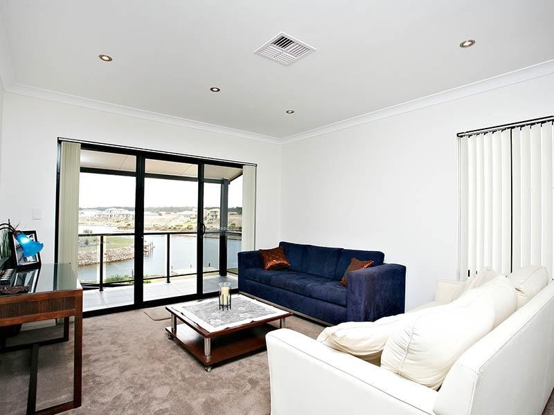 163 Excelsior Parade, Hindmarsh Island SA 5214