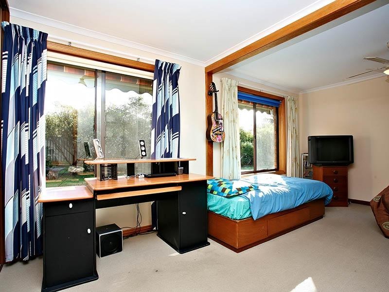 18 Bayview Road, Port Elliot SA 5212