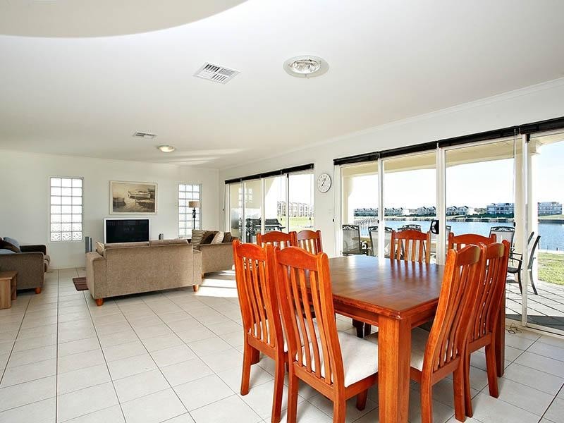 71 Ventura Place, Hindmarsh Island SA 5214