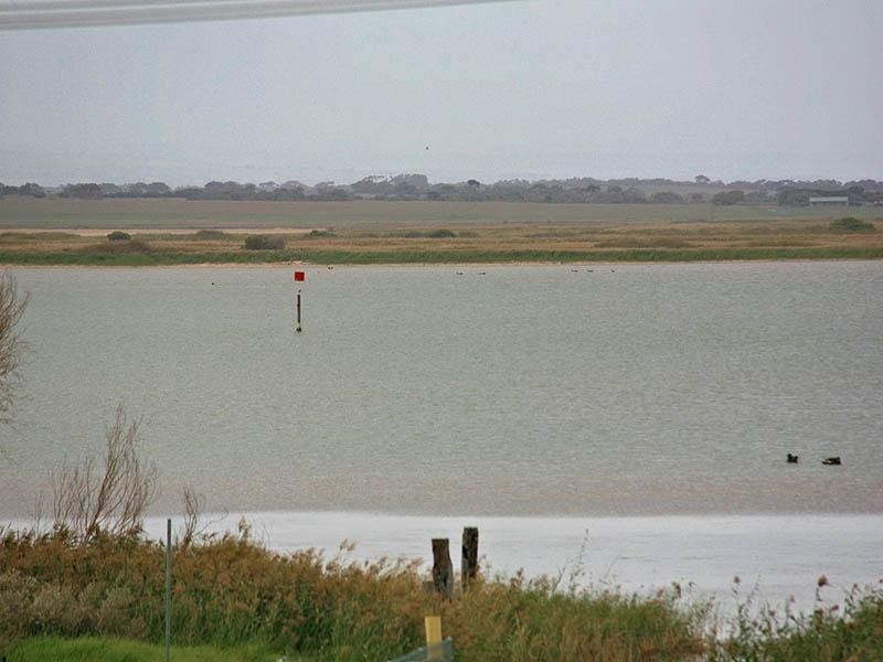 36 Sidney Parade, Hindmarsh Island SA 5214