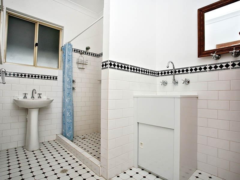 24 Dover Road, Middleton SA 5213