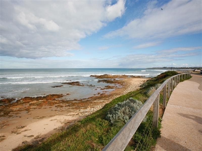 24 Dover Road, Middleton SA 5213