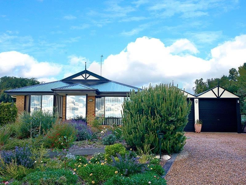 1 Holme Close, Goolwa Beach SA 5214