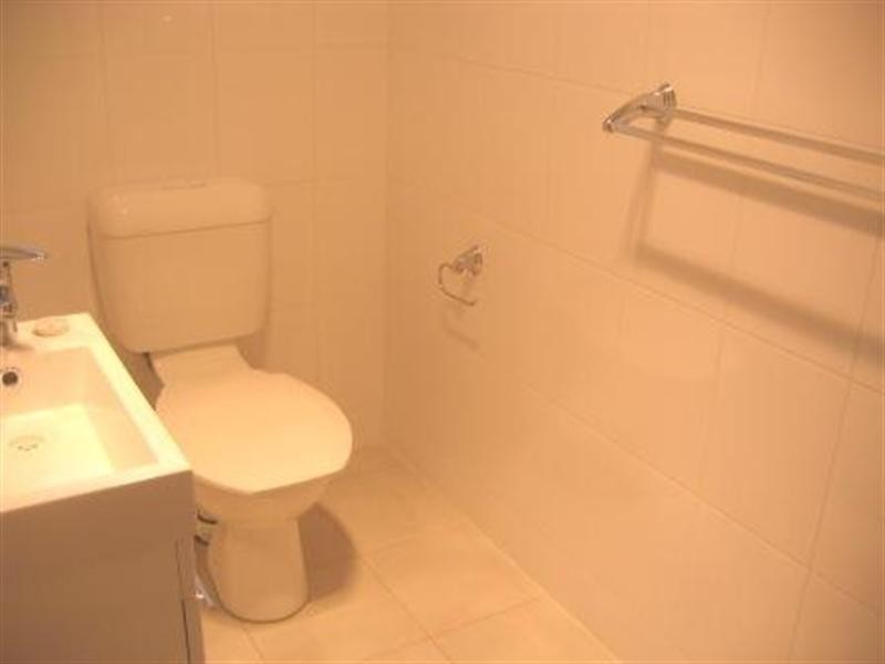 Unit 18 Bayview Victor 11-17 HIndmarsh Road, Victor Harbor SA 5211