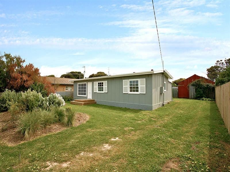 2 Barbara Street, Port Elliot SA 5212