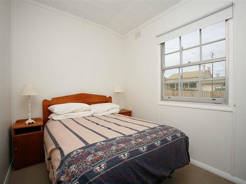 2 Barbara Street, Port Elliot SA 5212