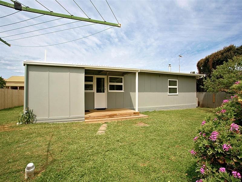 2 Barbara Street, Port Elliot SA 5212