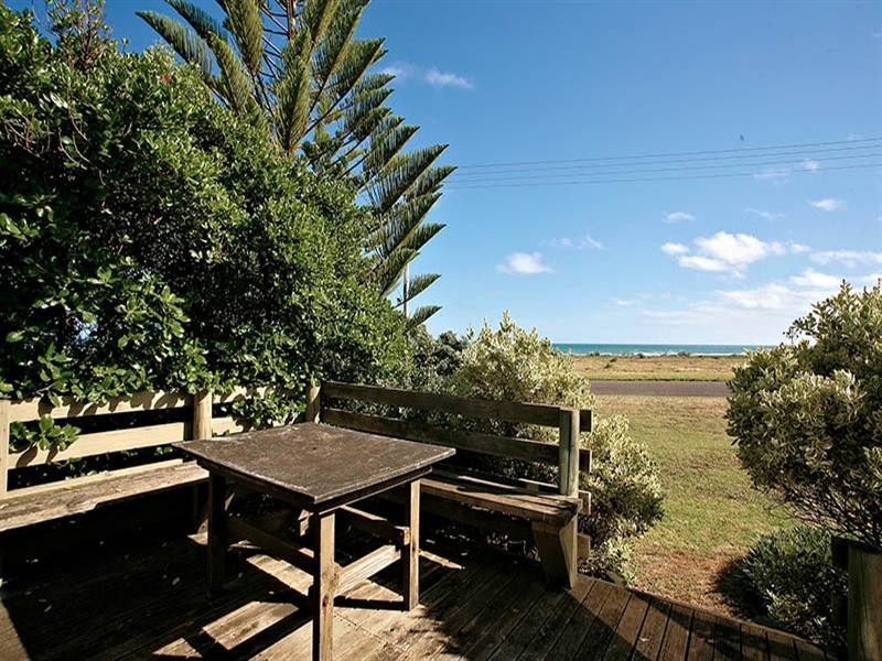 58 The Esplanade, Middleton SA 5213