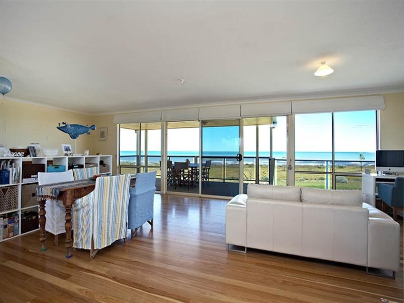 72 Esplanade, Middleton SA 5213