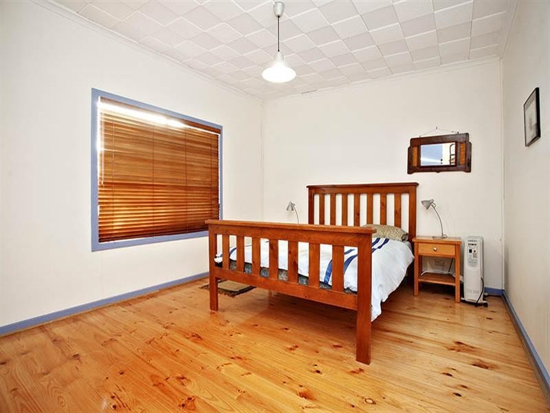 8 Dent Street, Goolwa Beach SA 5214