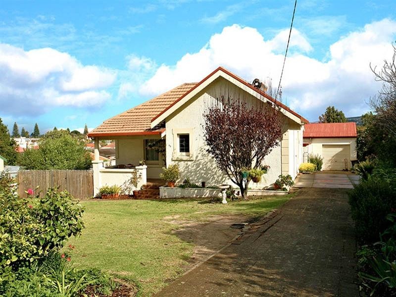 49 Seaview Road, Victor Harbor SA 5211