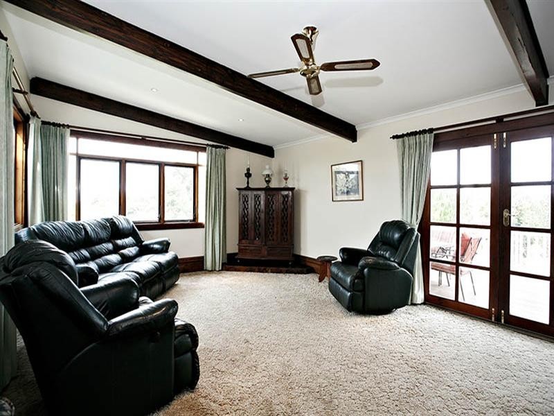 49 Seaview Road, Victor Harbor SA 5211