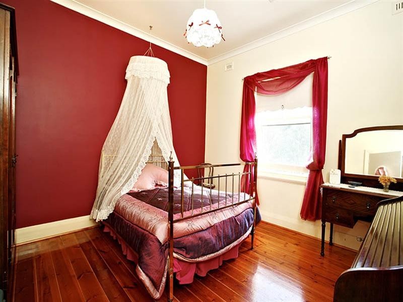 49 Seaview Road, Victor Harbor SA 5211