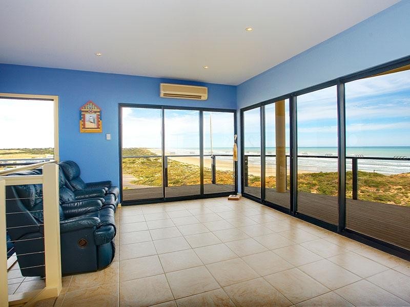 84 Surfers Parade, Middleton SA 5213