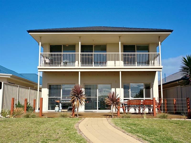 32 Wentworth Parade, Hindmarsh Island SA 5214