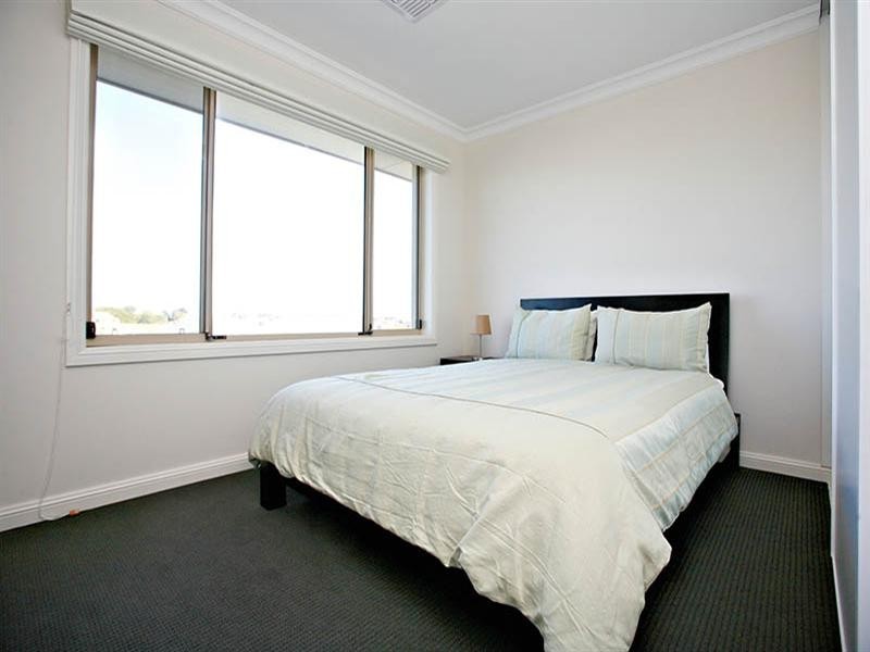 32 Wentworth Parade, Hindmarsh Island SA 5214