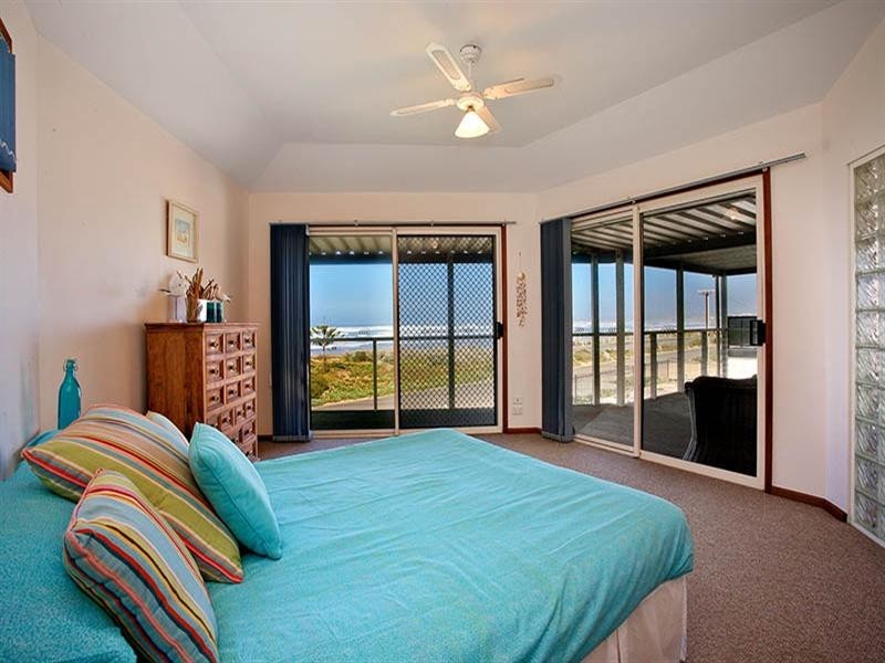 216 Surfers Parade, Middleton SA 5213