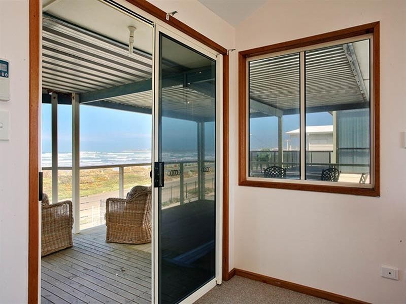 216 Surfers Parade, Middleton SA 5213