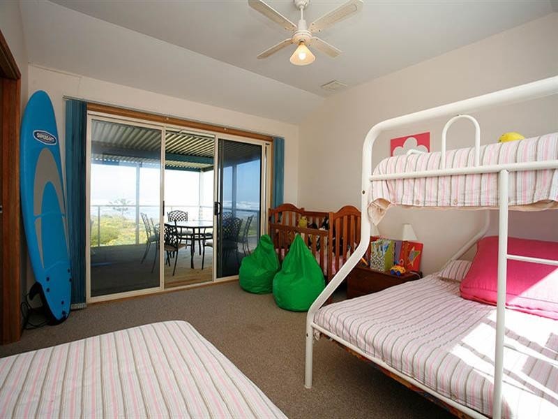 216 Surfers Parade, Middleton SA 5213