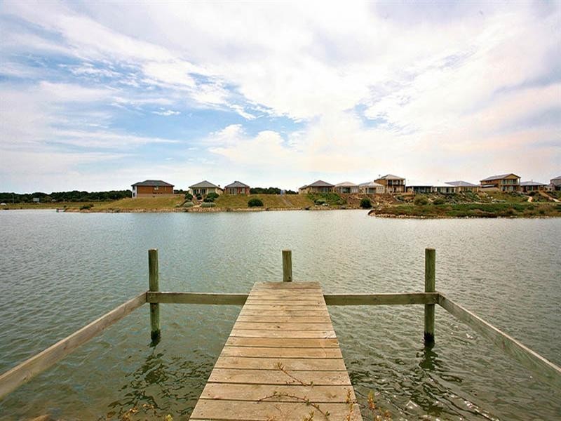 74 Brittania Parade, Hindmarsh Island SA 5214