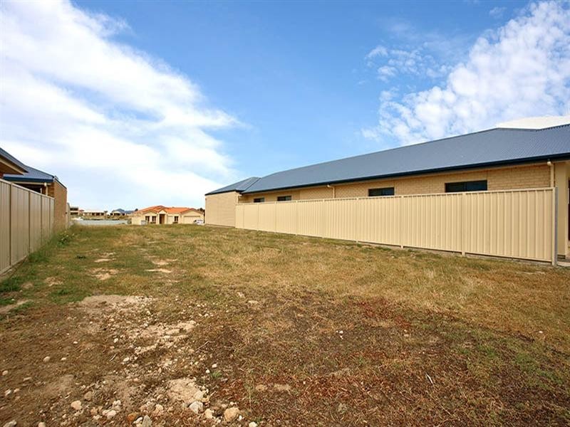 74 Brittania Parade, Hindmarsh Island SA 5214