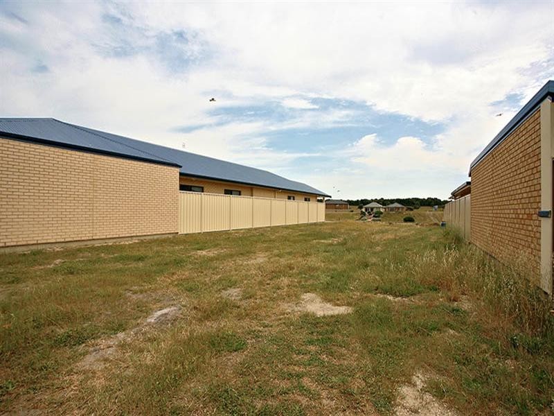 74 Brittania Parade, Hindmarsh Island SA 5214