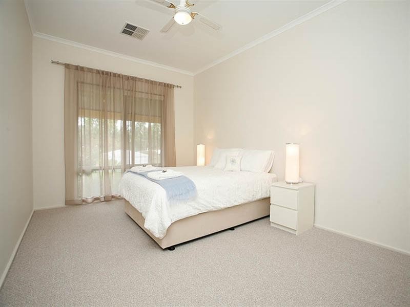 16 Golding Street, Goolwa Beach SA 5214