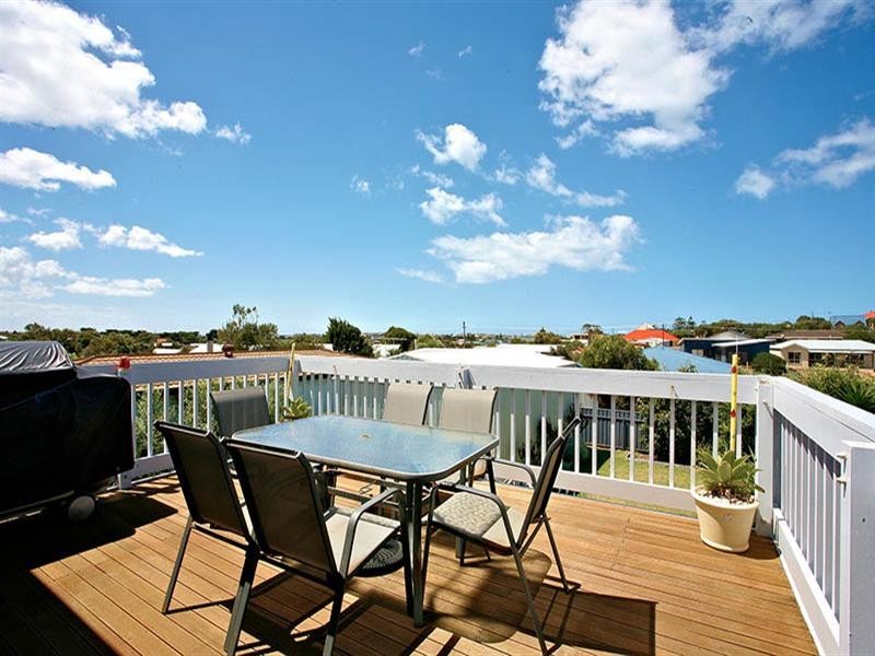 11 Counter Road, Goolwa Beach SA 5214