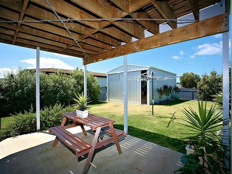 11 Counter Road, Goolwa Beach SA 5214