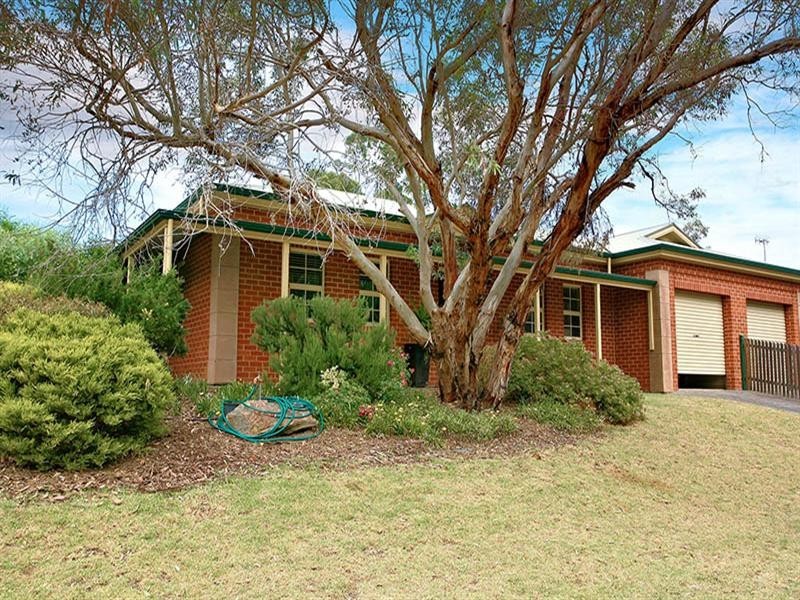 1/1 Surrey Avenue, Victor Harbor SA 5211