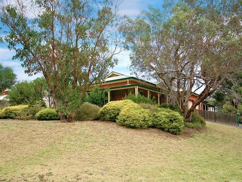 1/1 Surrey Avenue, Victor Harbor SA 5211