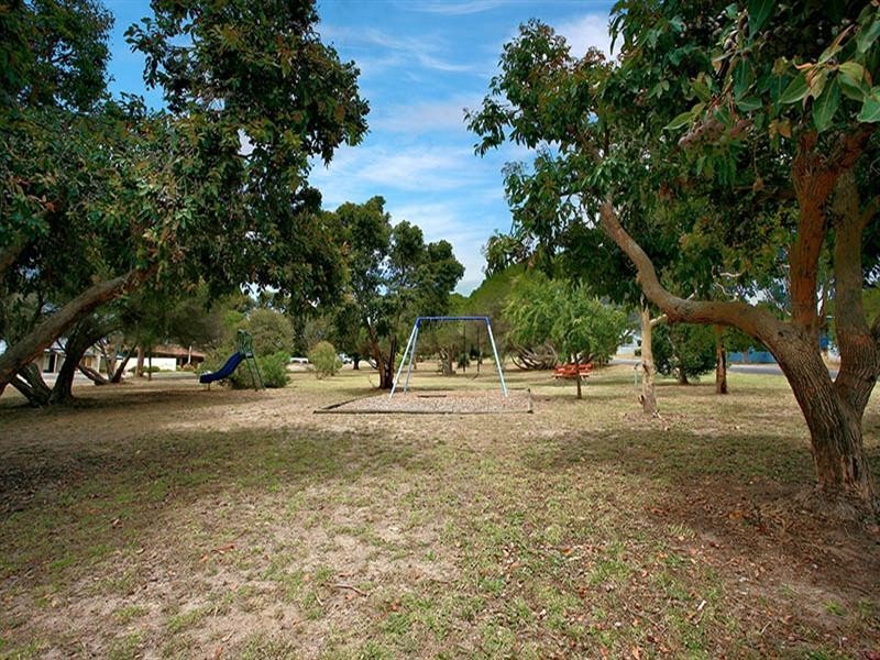 1/1 Surrey Avenue, Victor Harbor SA 5211