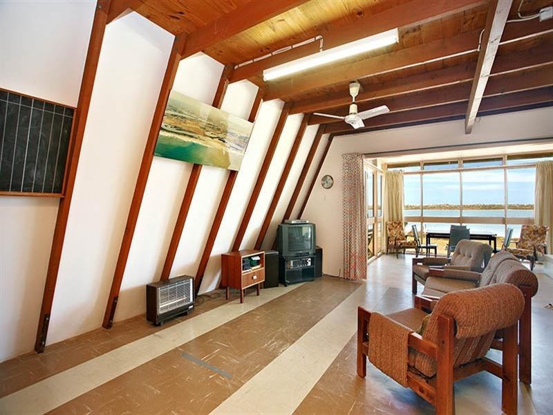 57 Goolwa Channel Drive, Hindmarsh Island SA 5214