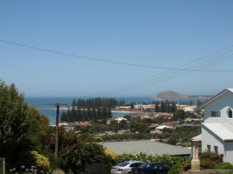 17a Honeyman Grove, Mccracken SA 5211