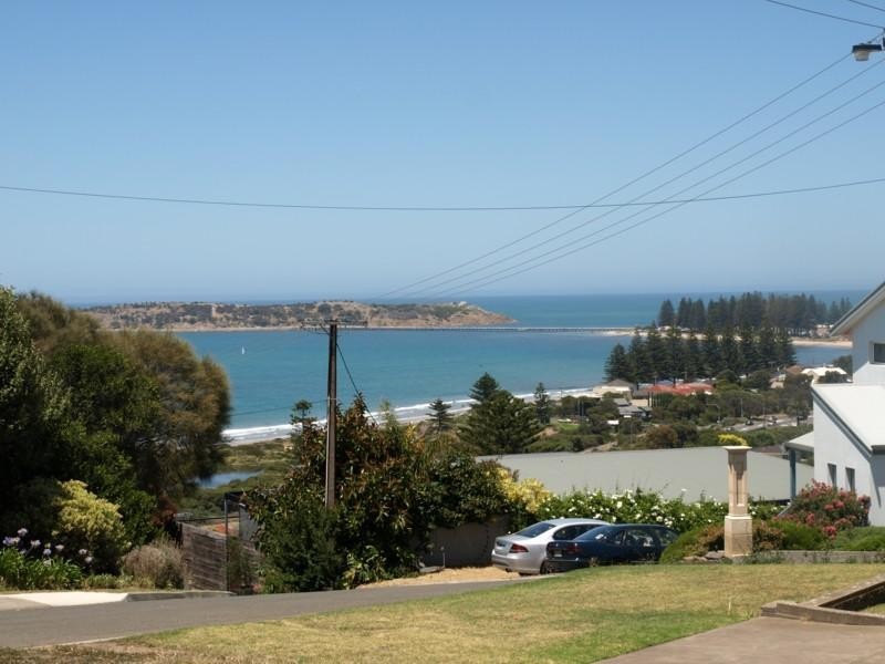 17a Honeyman Grove, Mccracken SA 5211