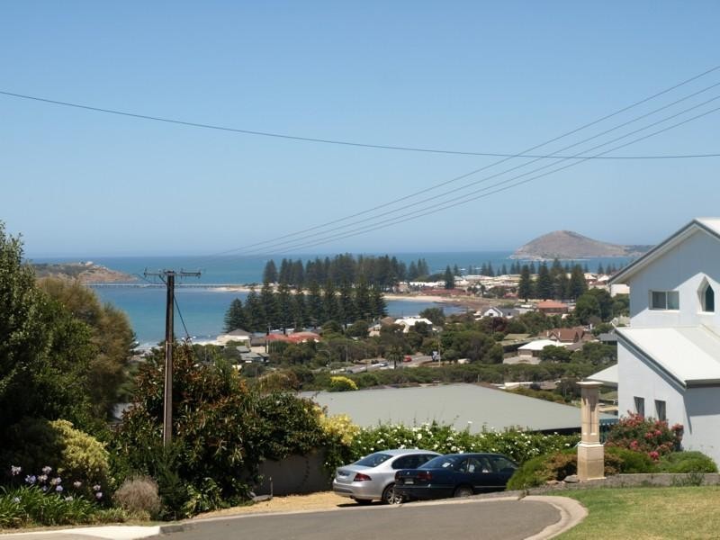 17a Honeyman Grove, Mccracken SA 5211
