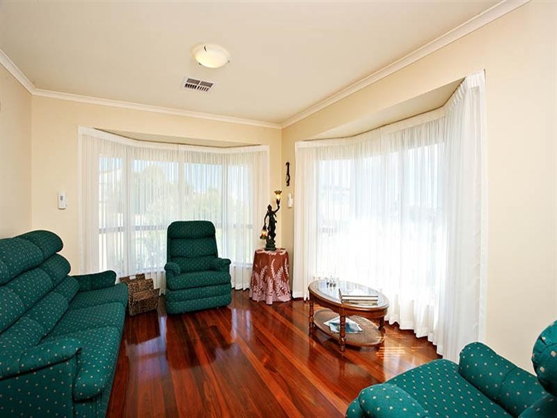 16 Trigg Street, Port Elliot SA 5212