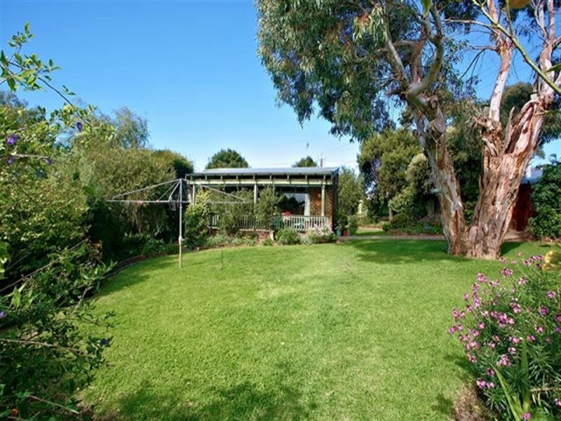 17 Riverview Road, Victor Harbor SA 5211