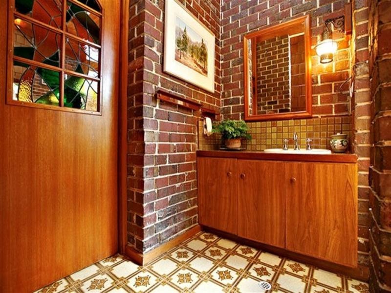 17 Riverview Road, Victor Harbor SA 5211