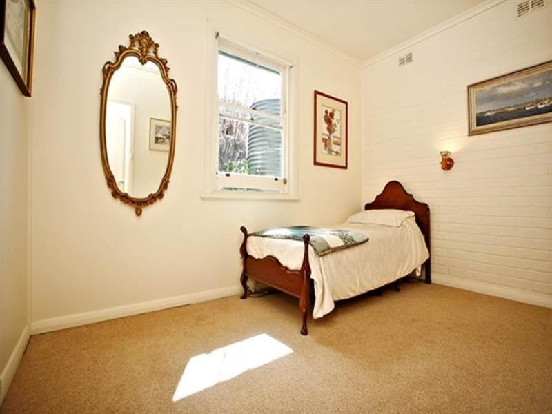 17 Riverview Road, Victor Harbor SA 5211