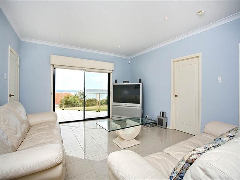 13 The Crescent, Mccracken SA 5211