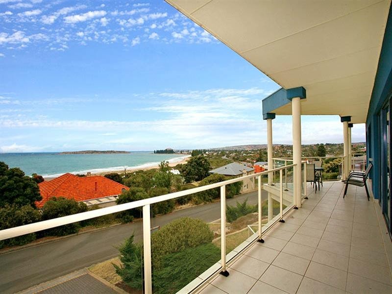 13 The Crescent, Mccracken SA 5211