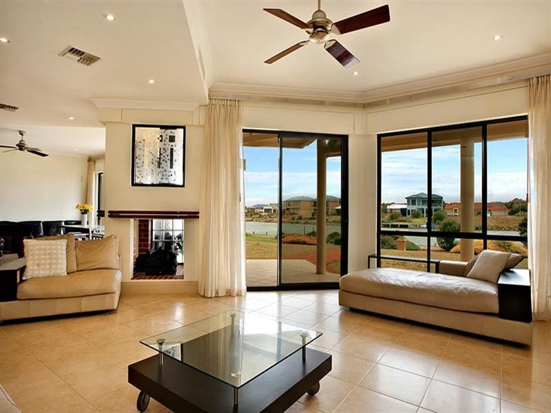 34 Prince Alfred Parade, Hindmarsh Island SA 5214