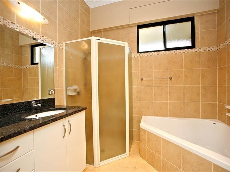 34 Prince Alfred Parade, Hindmarsh Island SA 5214