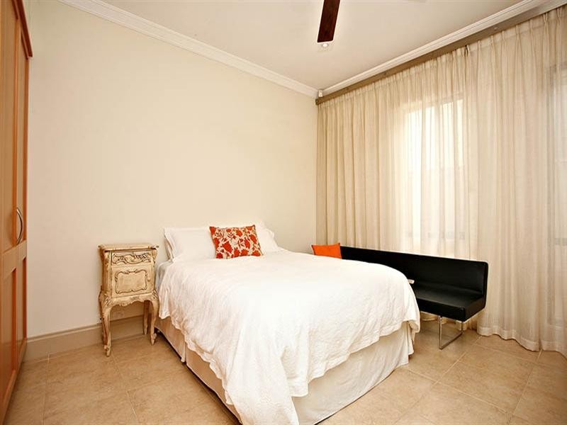 34 Prince Alfred Parade, Hindmarsh Island SA 5214