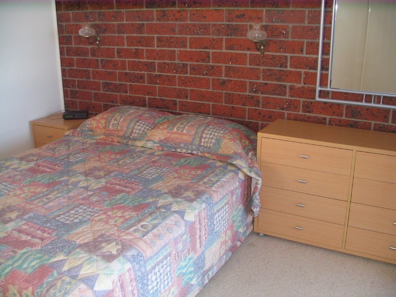 1 18 Basham Parade, Port Elliot SA 5212