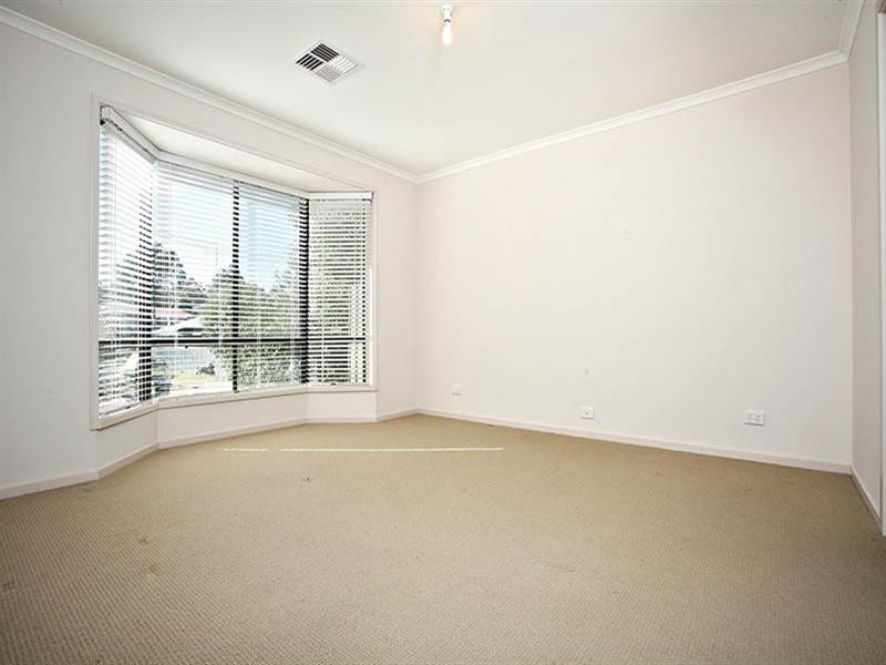 9 Richardson Road, Victor Harbor SA 5211