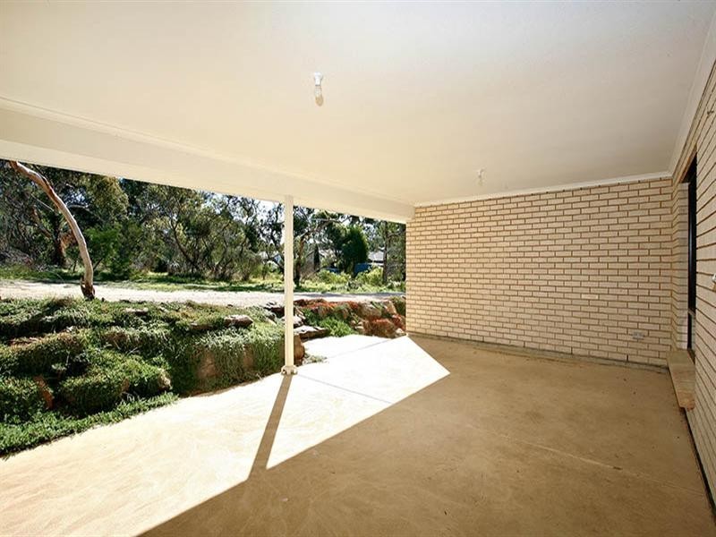 9 Richardson Road, Victor Harbor SA 5211