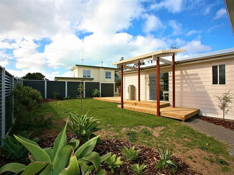 22 George Street, Encounter Bay SA 5211